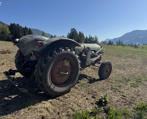 Traktor am Vomperberg